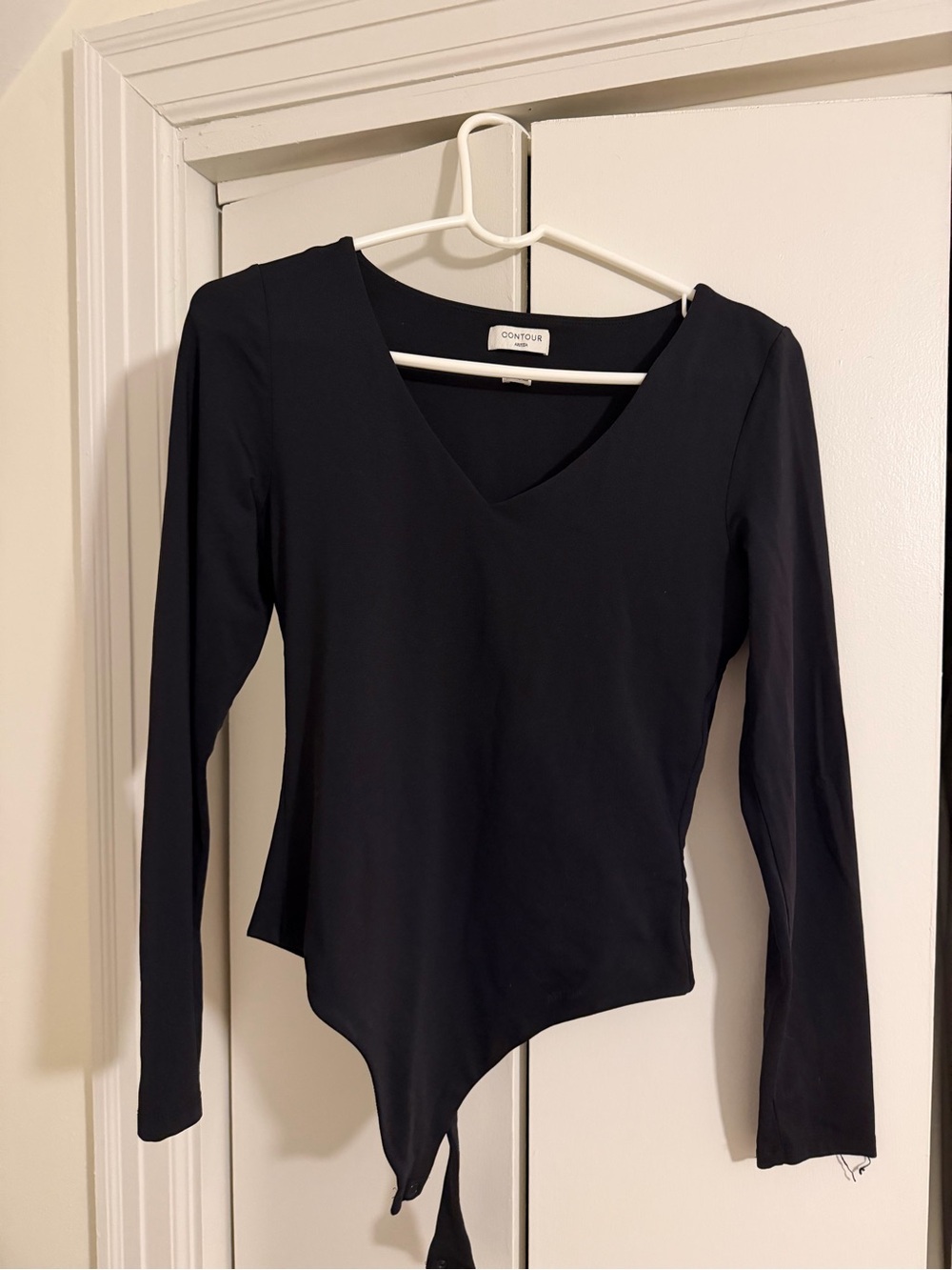 Aritzia Black V-Neck Long Sleeve Bodysuit